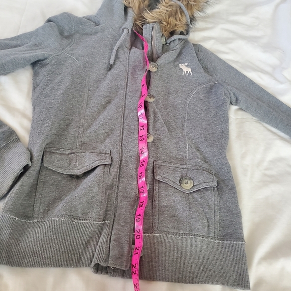 Jacket - Picture 3 of 12